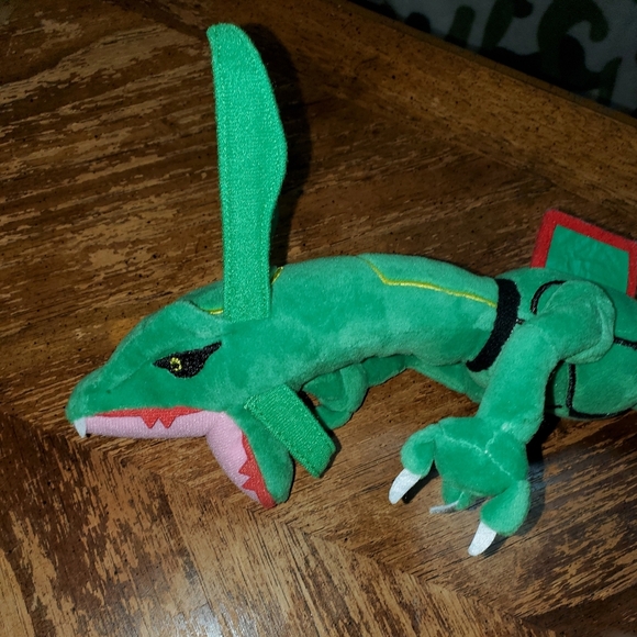 Rayquaza Dragon Like Flying Pokemon - Picture 2 of 6